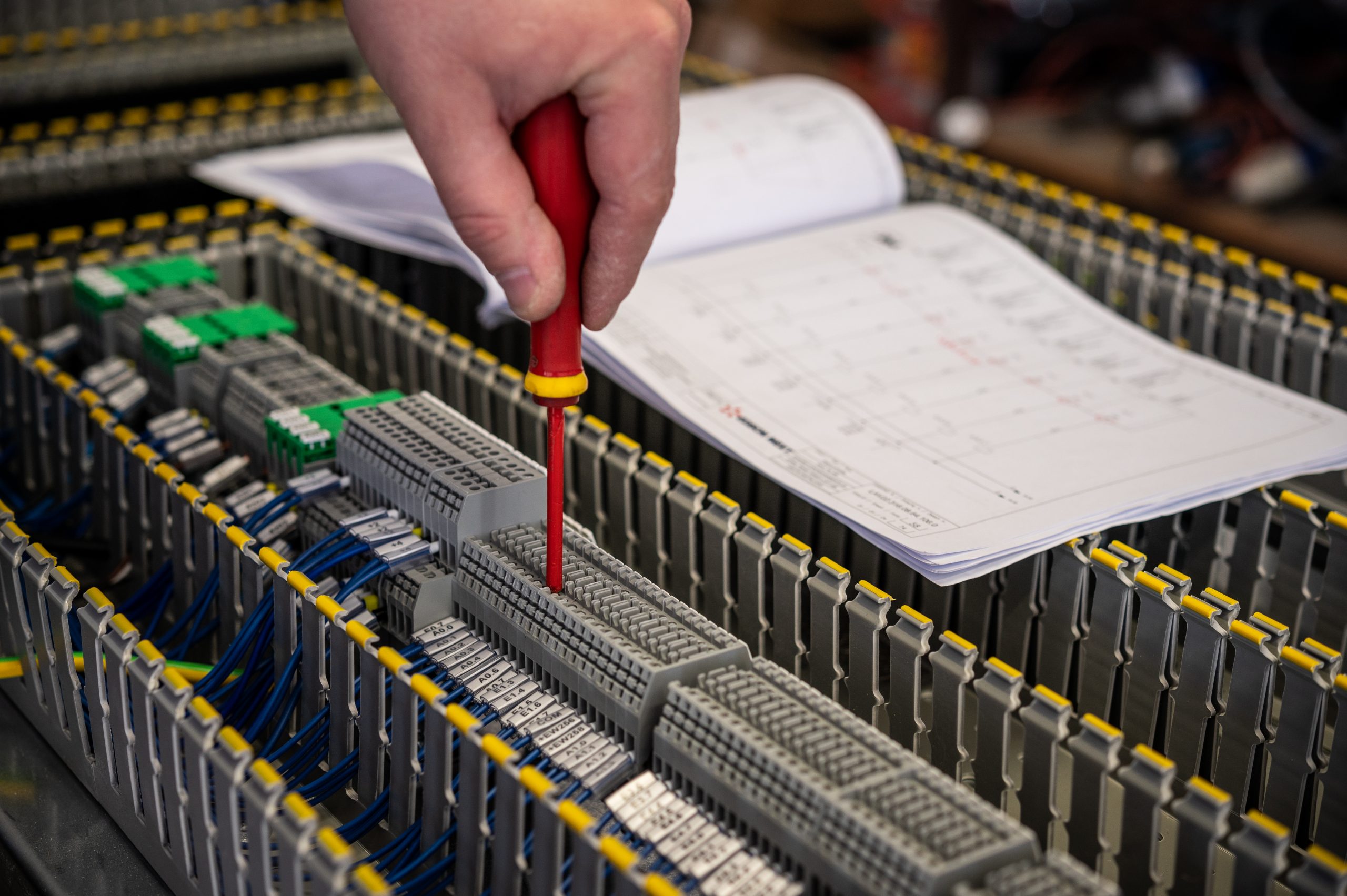 Manutenzione Impianti Elettrici ed Elettro-Strumentali Industriali